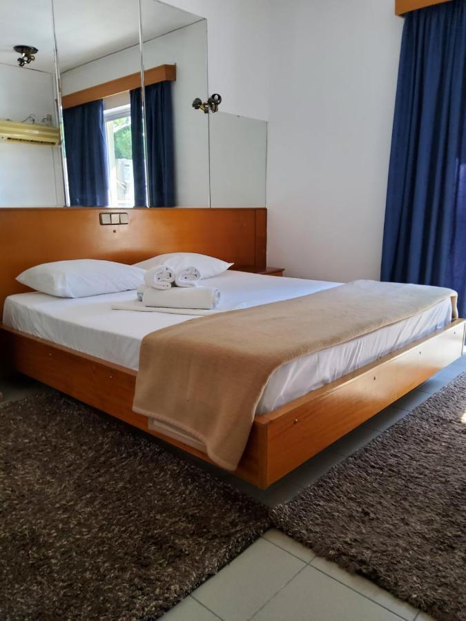 Hotel Tivoli à Athènes Extérieur photo
